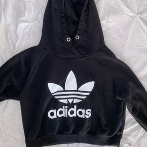 Cropped Sweater! 🐝